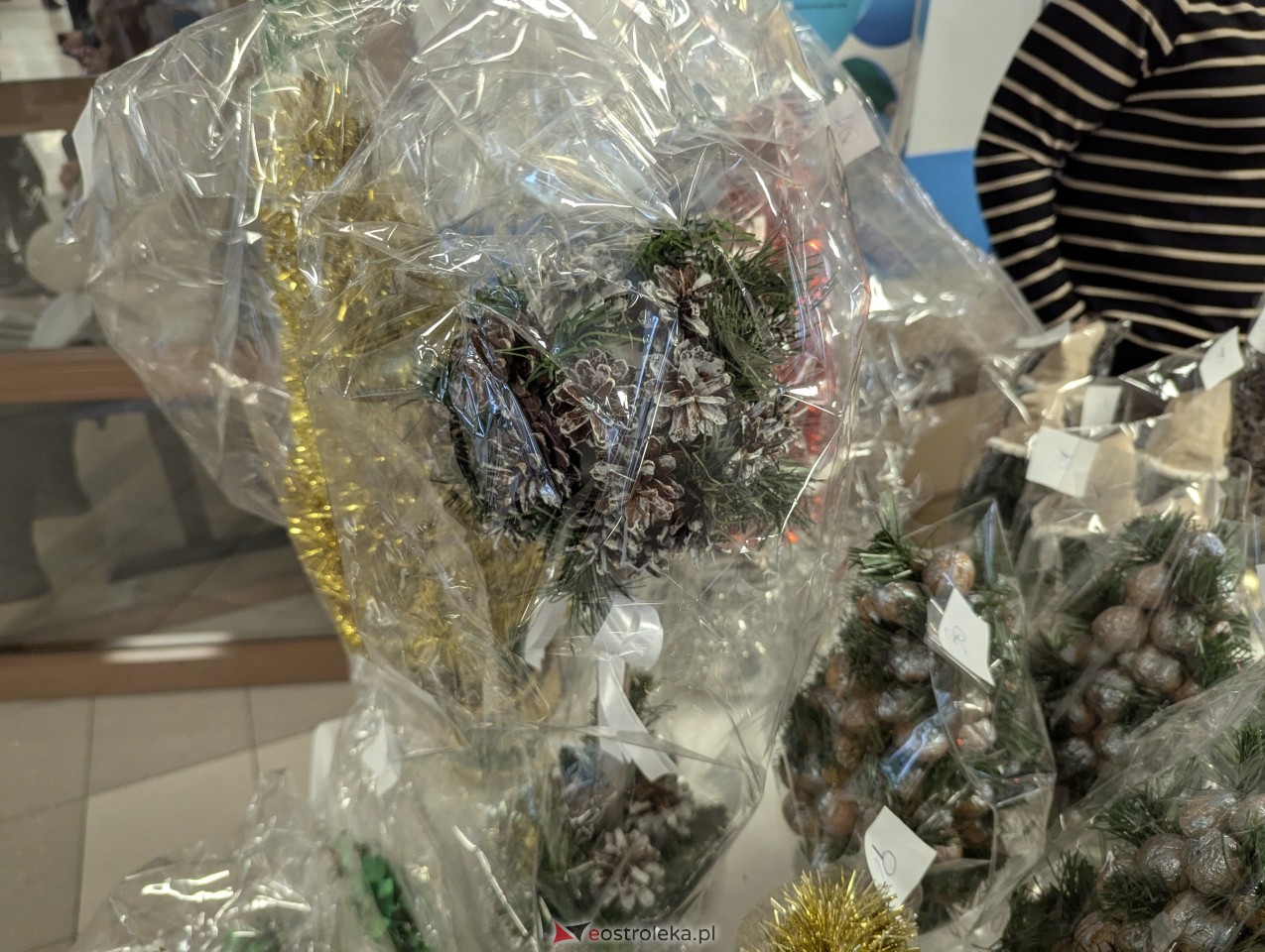 Mikołajkowy kiermasz w ostrołęckim szpitalu [06.12.2024] - zdjęcie #13 - eOstroleka.pl