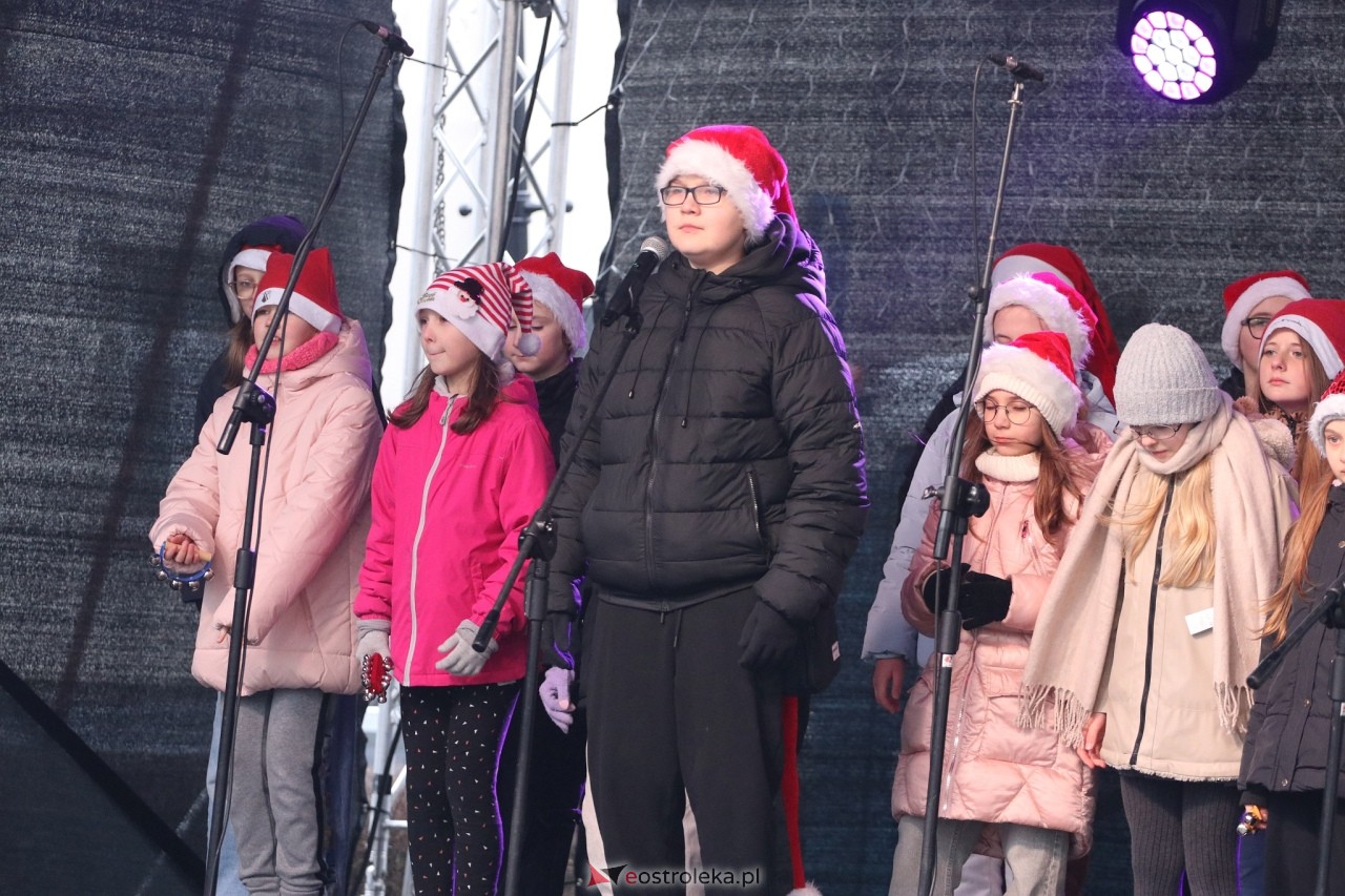 Kurpiowski Jarmark Bożonarodzeniowy [6.12.2024] - zdjęcie #84 - eOstroleka.pl