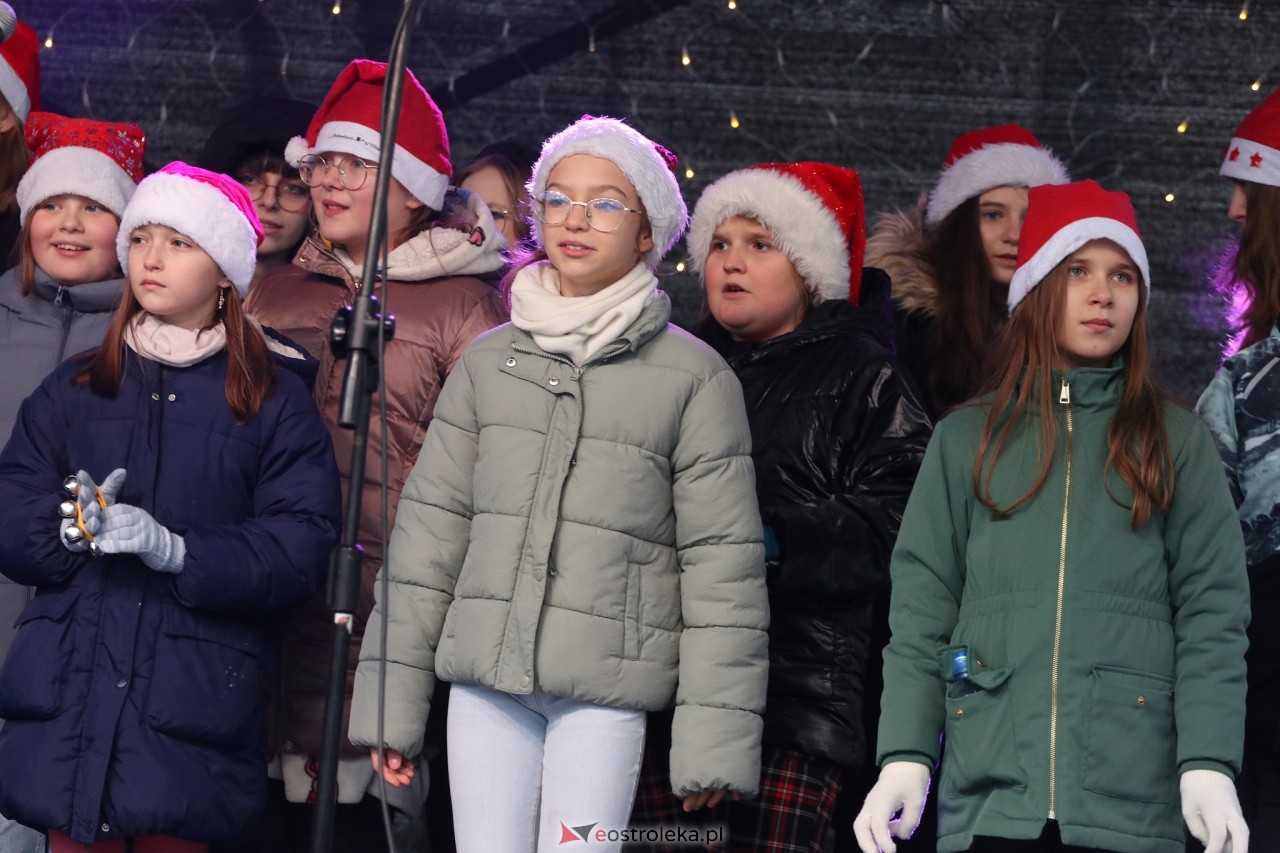 Kurpiowski Jarmark Bożonarodzeniowy [6.12.2024] - zdjęcie #66 - eOstroleka.pl