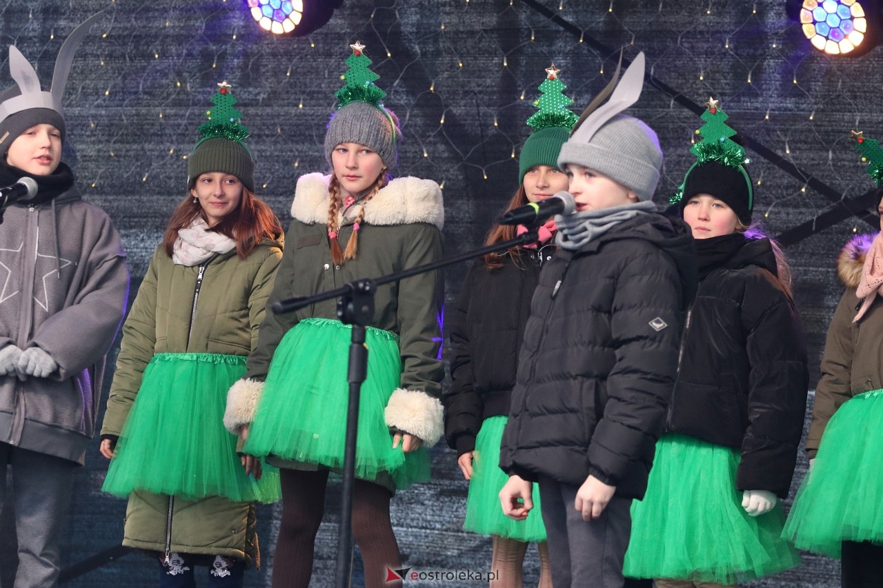 Kurpiowski Jarmark Bożonarodzeniowy [6.12.2024] - zdjęcie #50 - eOstroleka.pl