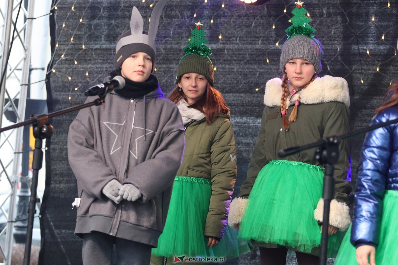 Kurpiowski Jarmark Bożonarodzeniowy [6.12.2024] - zdjęcie #47 - eOstroleka.pl