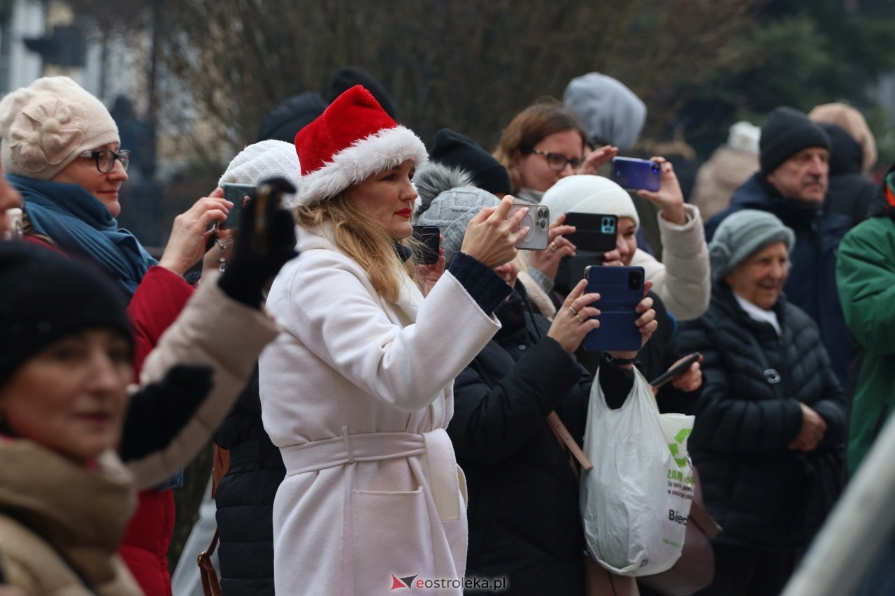 Kurpiowski Jarmark Bożonarodzeniowy [6.12.2024] - zdjęcie #43 - eOstroleka.pl
