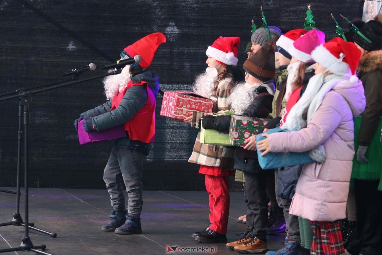 Kurpiowski Jarmark Bożonarodzeniowy [6.12.2024] - zdjęcie #40 - eOstroleka.pl