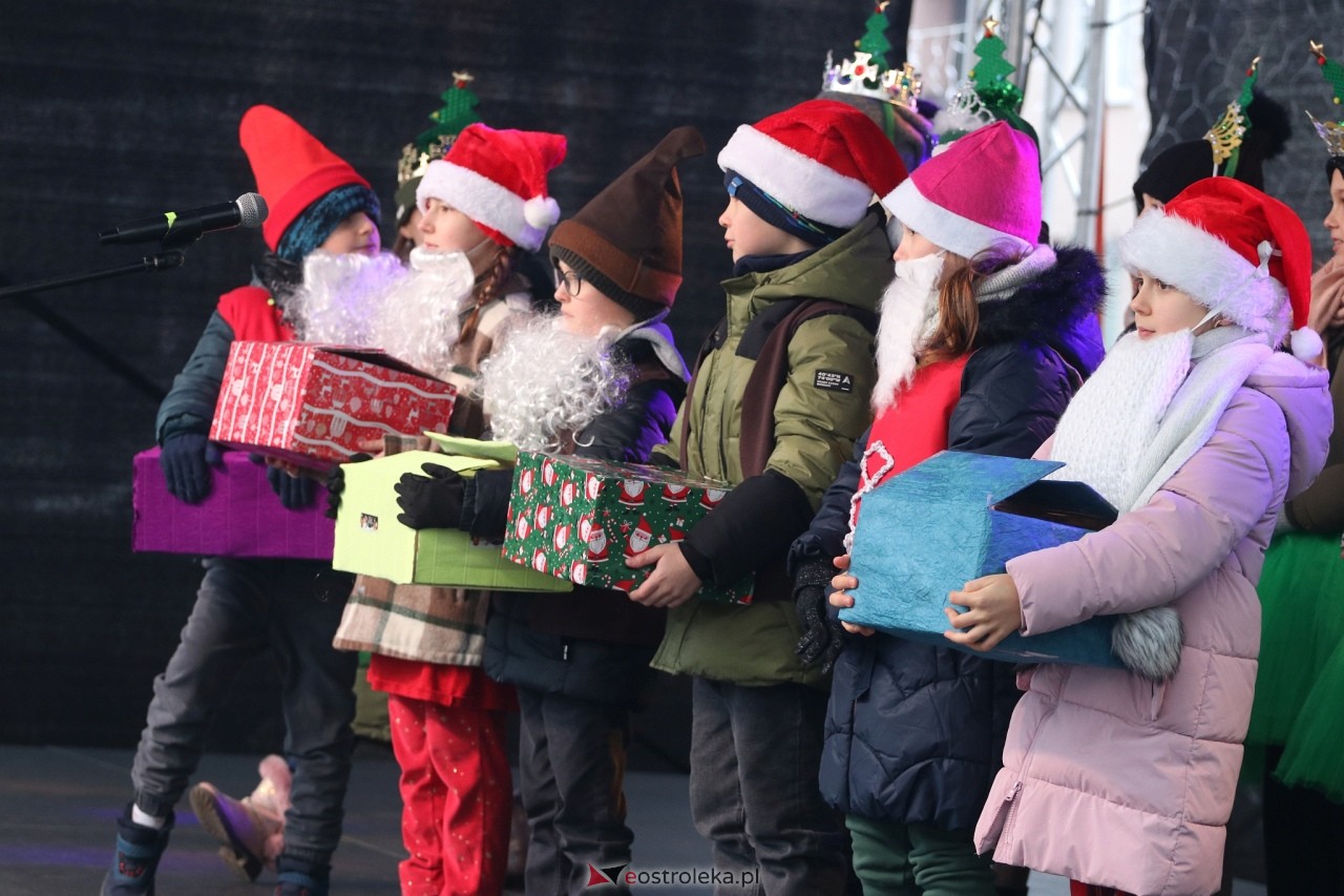 Kurpiowski Jarmark Bożonarodzeniowy [6.12.2024] - zdjęcie #36 - eOstroleka.pl