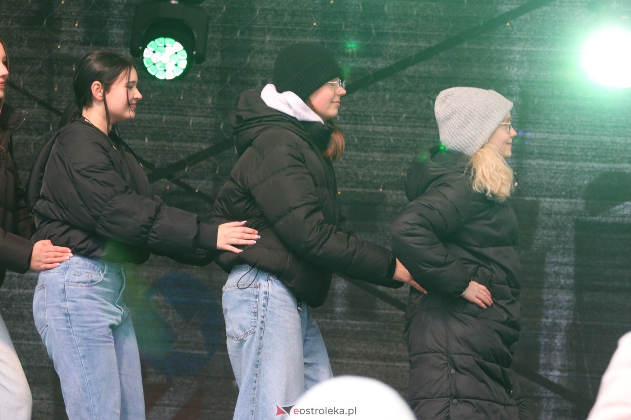 Kurpiowski Jarmark Bożonarodzeniowy [6.12.2024] - zdjęcie #31 - eOstroleka.pl