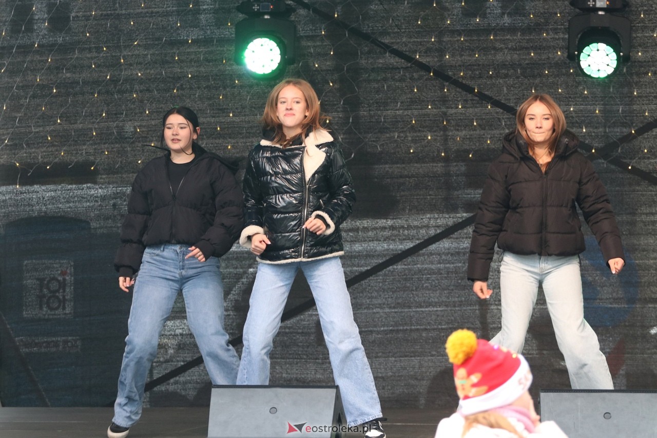 Kurpiowski Jarmark Bożonarodzeniowy [6.12.2024] - zdjęcie #26 - eOstroleka.pl