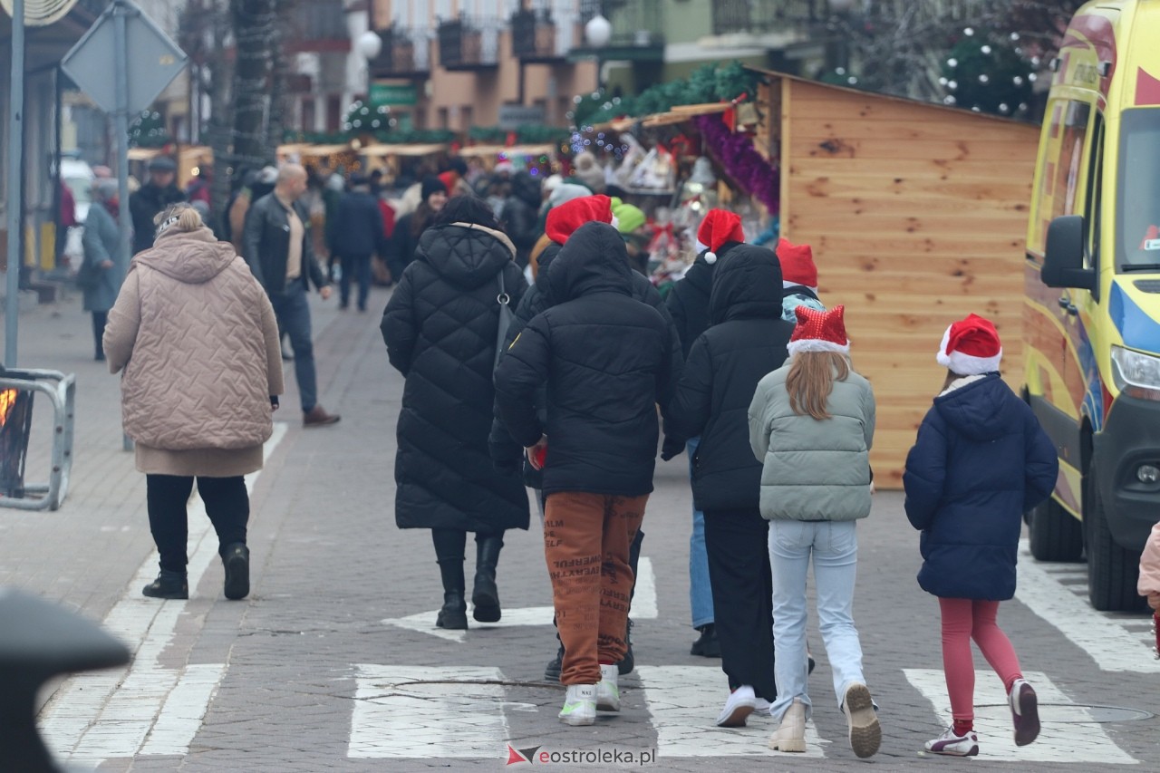 Kurpiowski Jarmark Bożonarodzeniowy [6.12.2024] - zdjęcie #24 - eOstroleka.pl