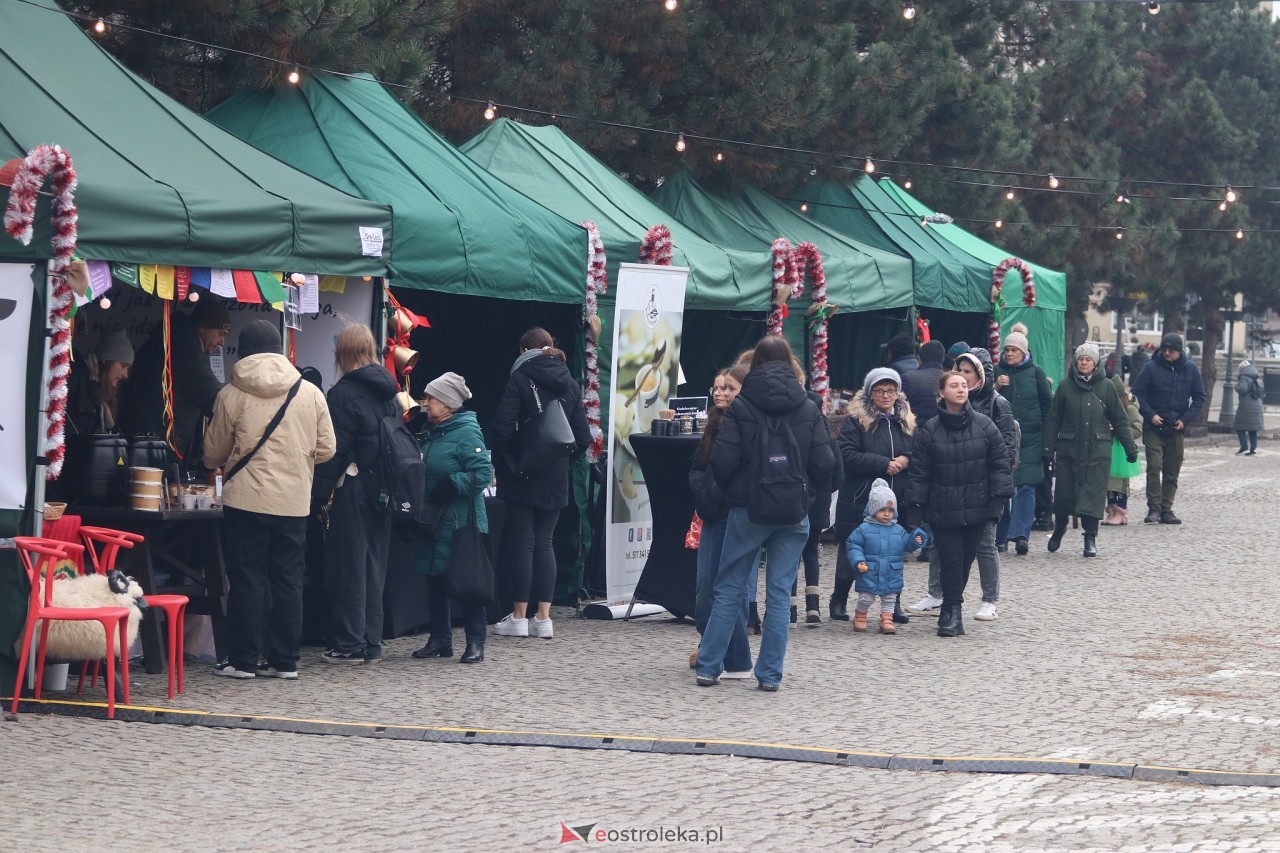 Kurpiowski Jarmark Bożonarodzeniowy [6.12.2024] - zdjęcie #21 - eOstroleka.pl