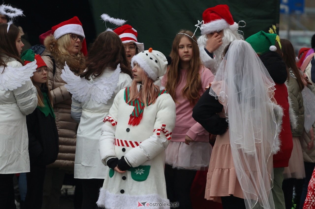 Kurpiowski Jarmark Bożonarodzeniowy [6.12.2024] - zdjęcie #19 - eOstroleka.pl