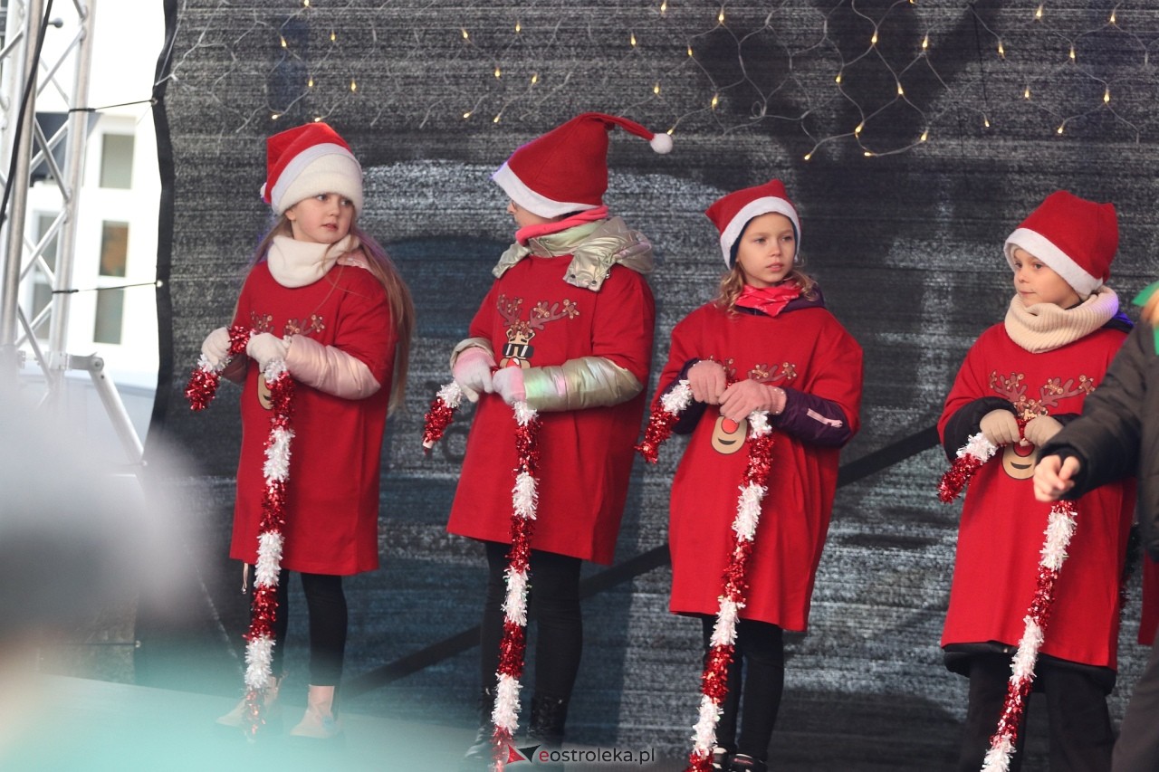 Kurpiowski Jarmark Bożonarodzeniowy [6.12.2024] - zdjęcie #18 - eOstroleka.pl