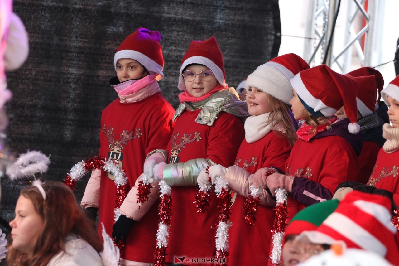 Kurpiowski Jarmark Bożonarodzeniowy [6.12.2024] - zdjęcie #13 - eOstroleka.pl