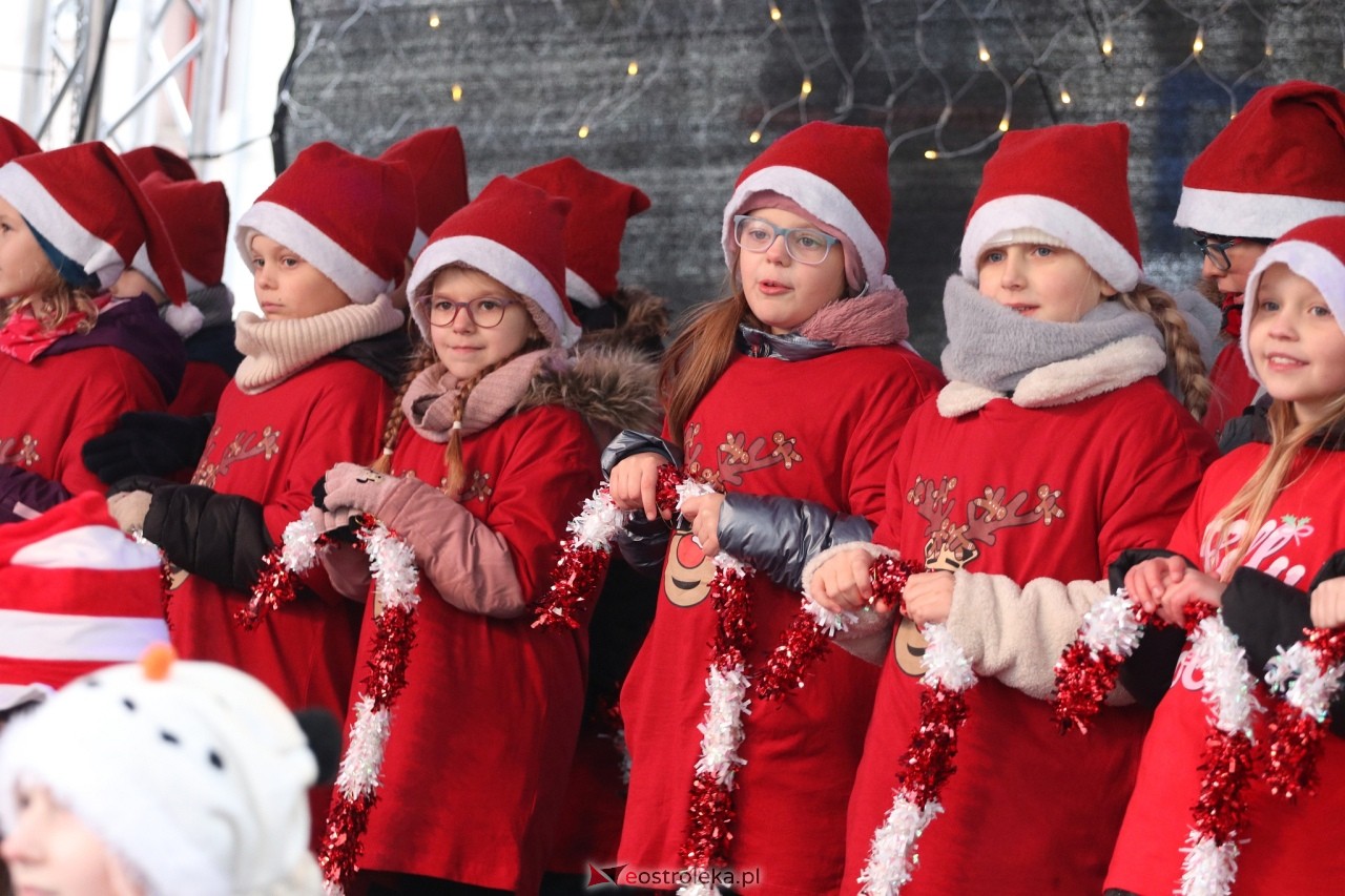 Kurpiowski Jarmark Bożonarodzeniowy [6.12.2024] - zdjęcie #12 - eOstroleka.pl