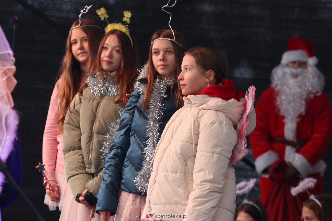 Kurpiowski Jarmark Bożonarodzeniowy [6.12.2024] - zdjęcie #7 - eOstroleka.pl