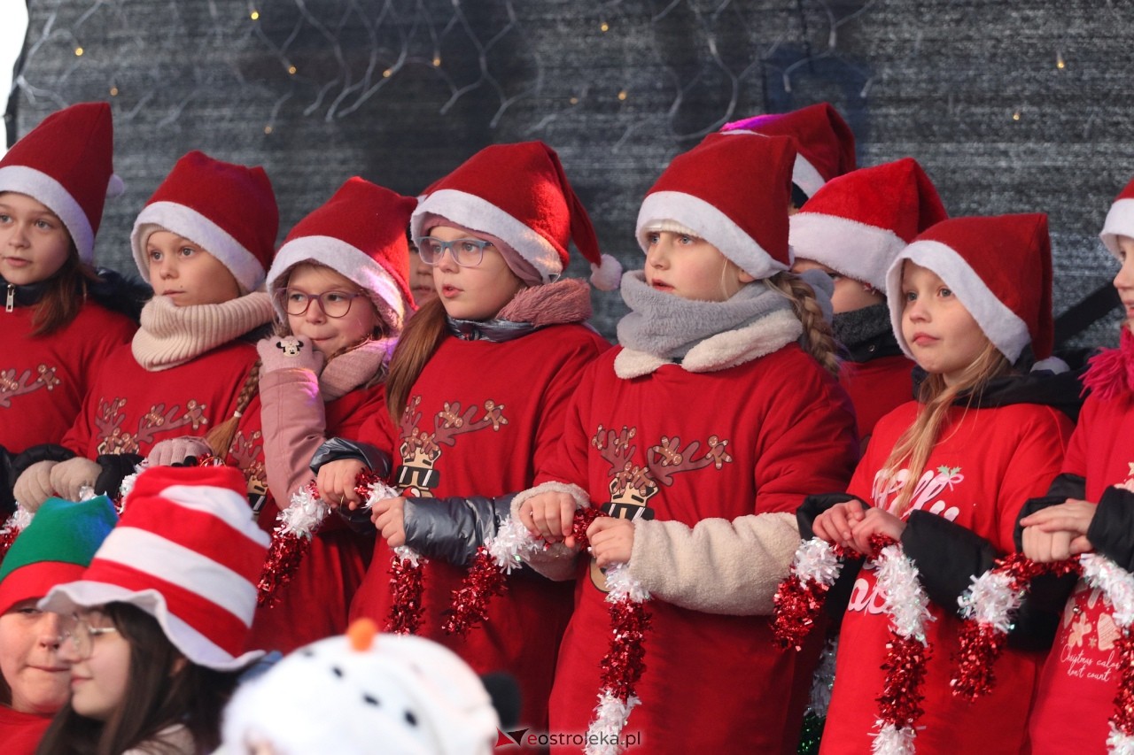 Kurpiowski Jarmark Bożonarodzeniowy [6.12.2024] - zdjęcie #1 - eOstroleka.pl