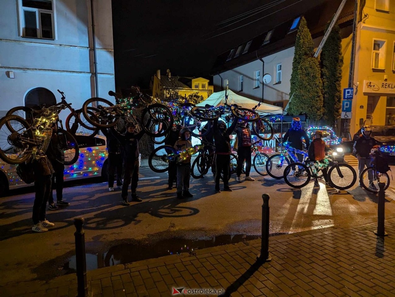 Kurpiowski Jarmark Bożonarodzeniowy - drugi dzień [6.12.2024] - zdjęcie #36 - eOstroleka.pl