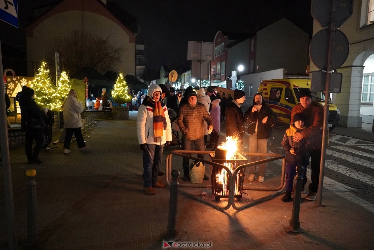 Kurpiowski Jarmark Bożonarodzeniowy - drugi dzień [6.12.2024] - zdjęcie #22 - eOstroleka.pl