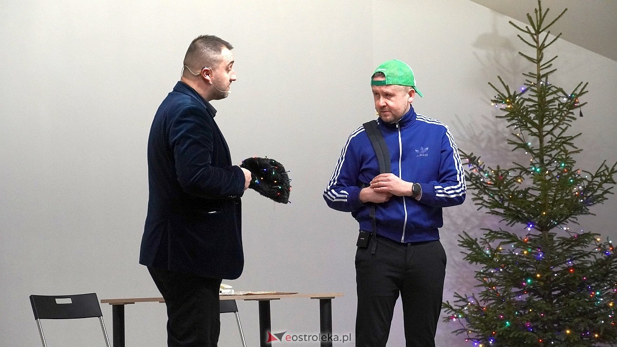 Kabaret Czwarta Fala w Łysych [06.12.2024] - zdjęcie #77 - eOstroleka.pl