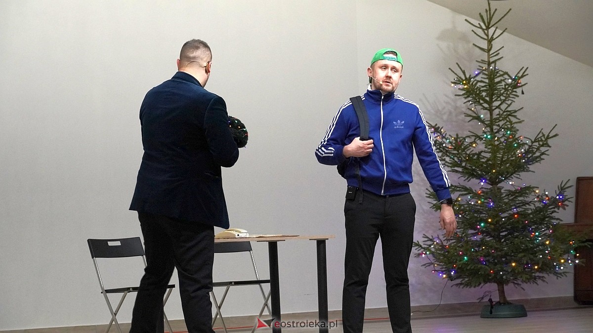 Kabaret Czwarta Fala w Łysych [06.12.2024] - zdjęcie #76 - eOstroleka.pl