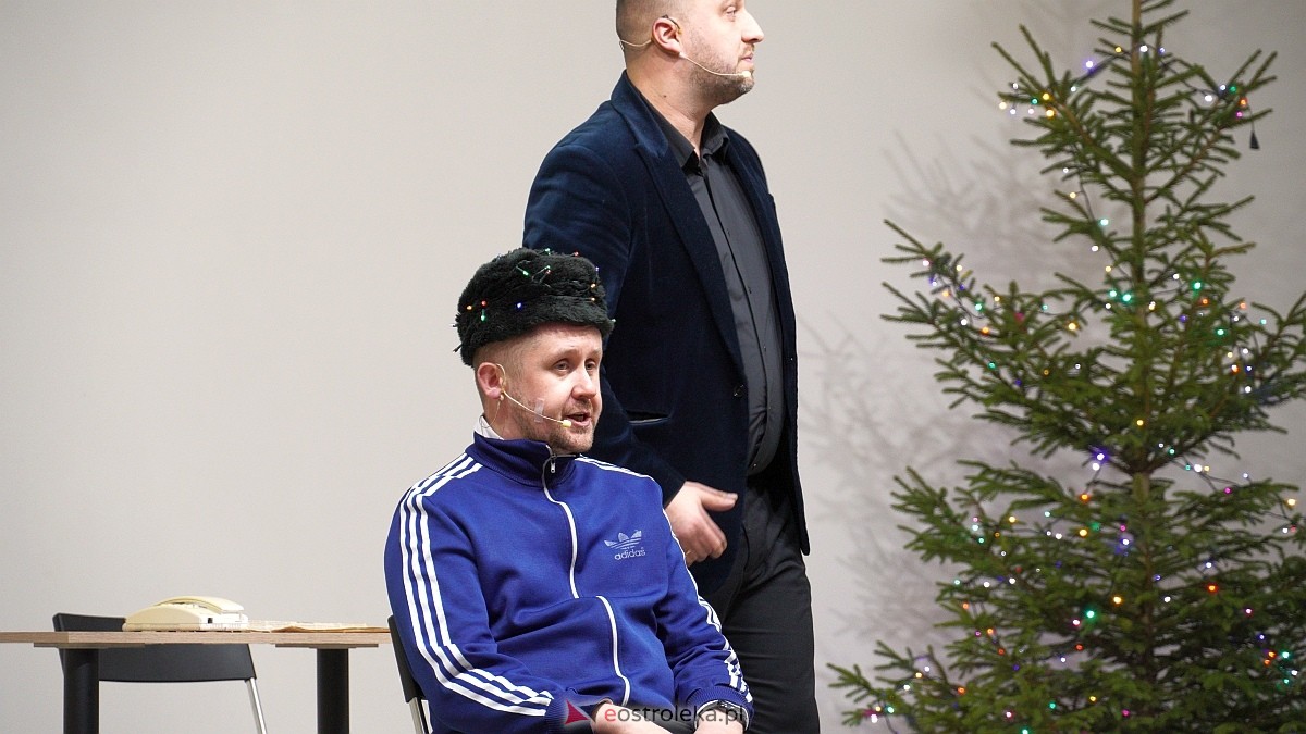 Kabaret Czwarta Fala w Łysych [06.12.2024] - zdjęcie #64 - eOstroleka.pl