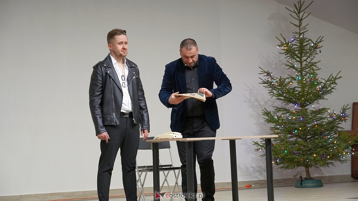 Kabaret Czwarta Fala w Łysych [06.12.2024] - zdjęcie #62 - eOstroleka.pl