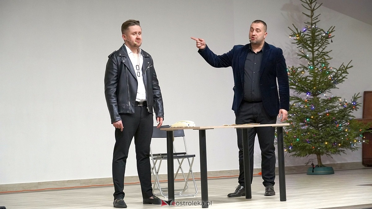 Kabaret Czwarta Fala w Łysych [06.12.2024] - zdjęcie #57 - eOstroleka.pl