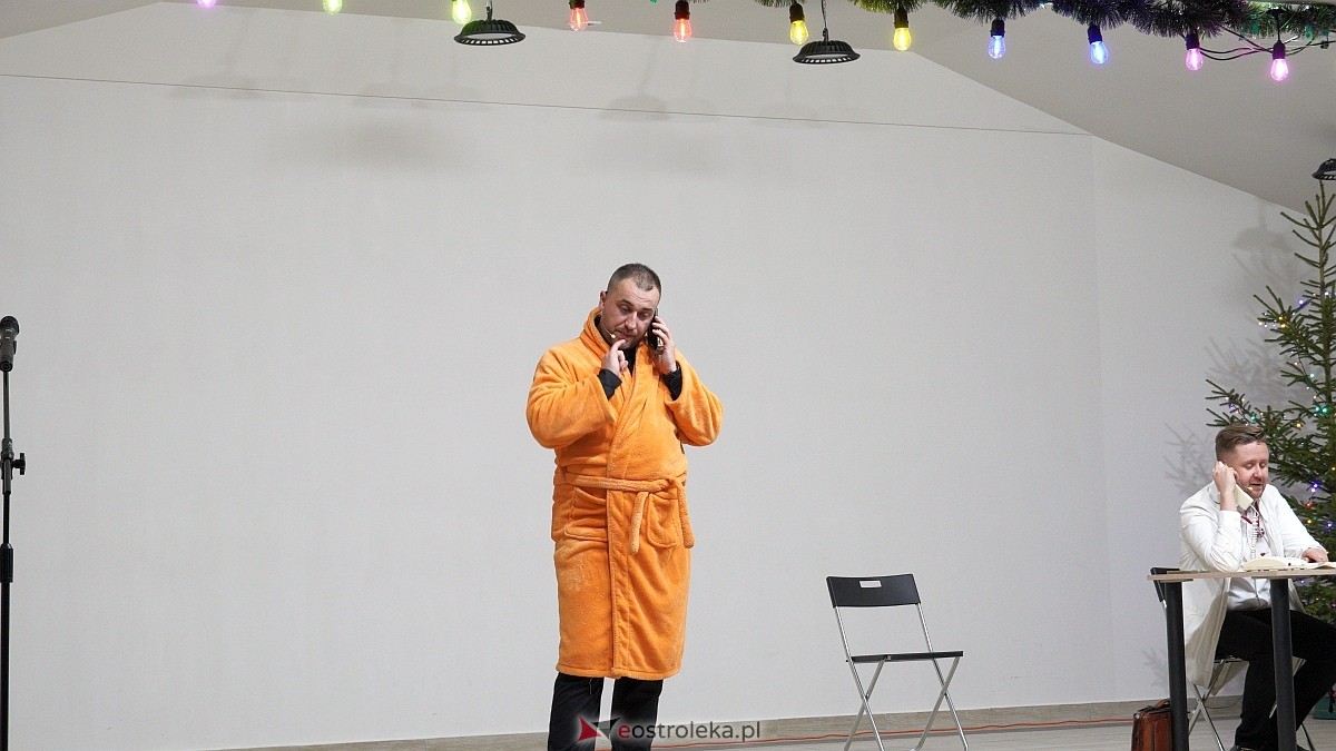 Kabaret Czwarta Fala w Łysych [06.12.2024] - zdjęcie #39 - eOstroleka.pl