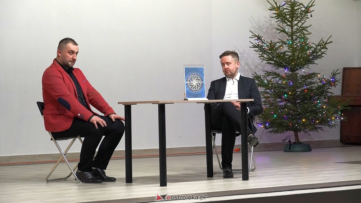 Kabaret Czwarta Fala w Łysych [06.12.2024] - zdjęcie #10 - eOstroleka.pl