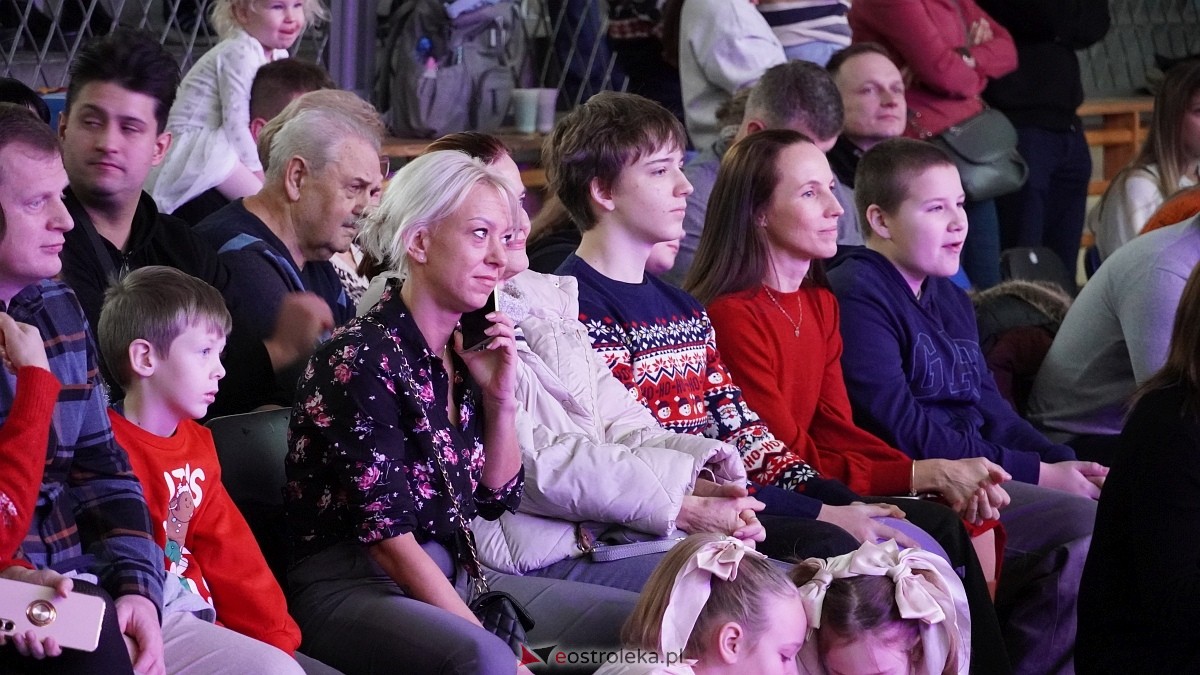 Wigilia Bezwahania Dance Center: grupy mini [7.12.2024] - zdjęcie #73 - eOstroleka.pl