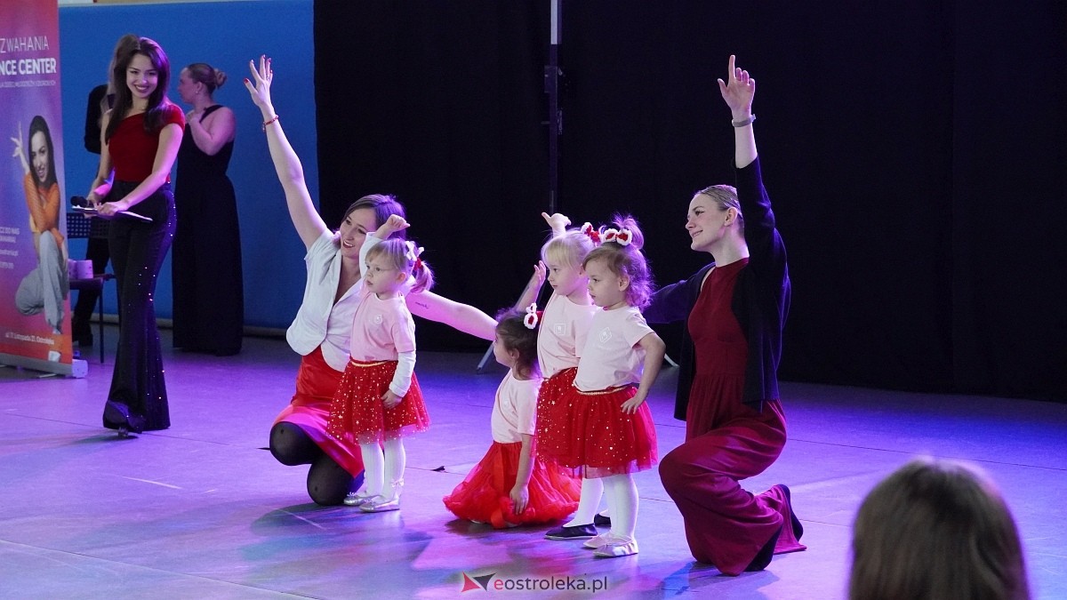 Wigilia Bezwahania Dance Center: grupy mini [7.12.2024] - zdjęcie #29 - eOstroleka.pl