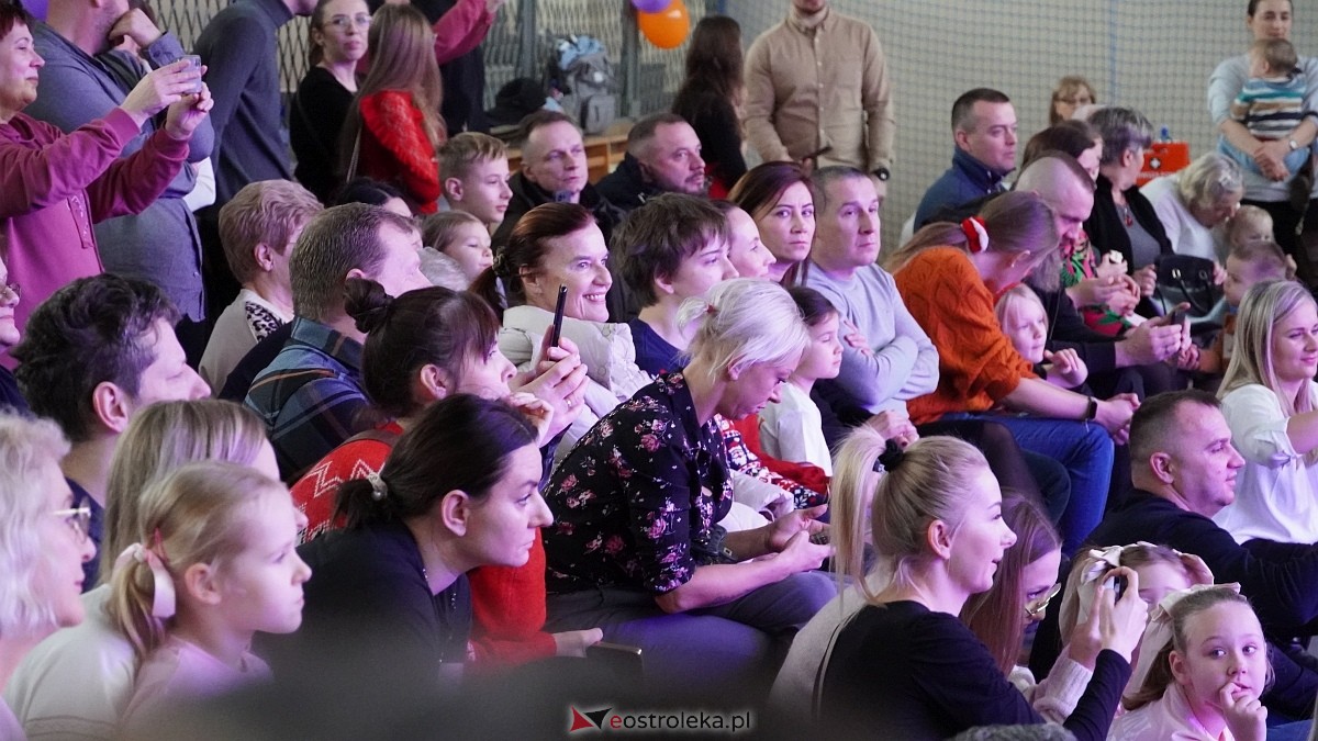 Wigilia Bezwahania Dance Center: grupy mini [7.12.2024] - zdjęcie #1 - eOstroleka.pl