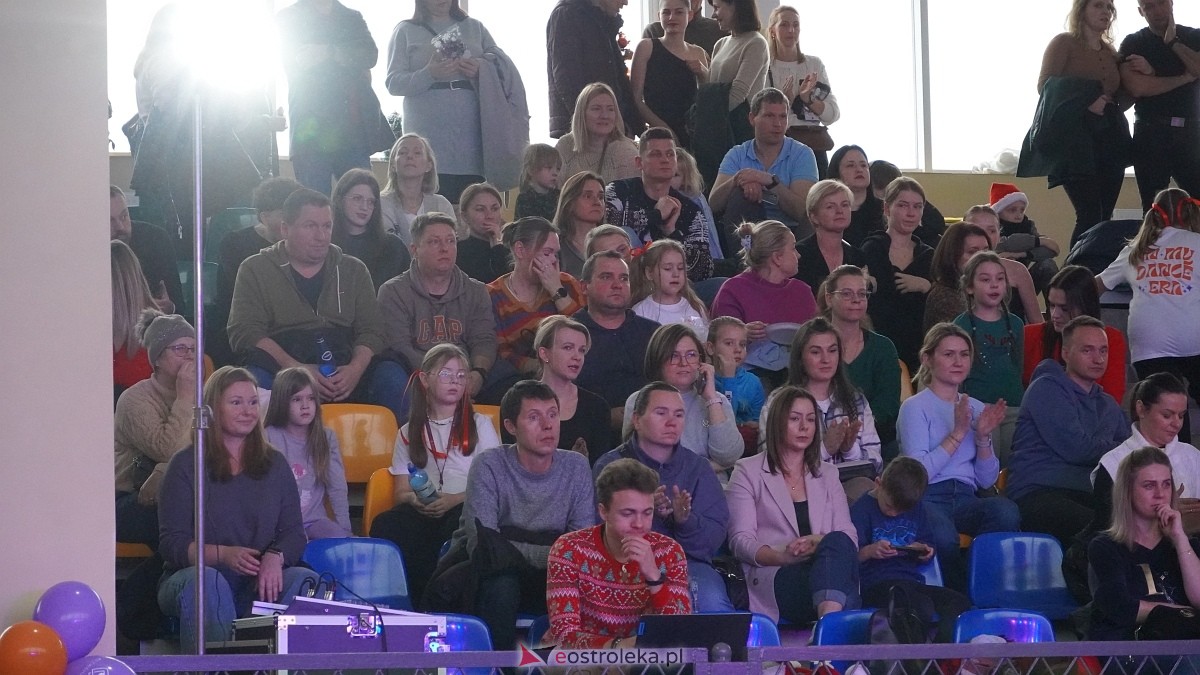 Wigilia Bezwahania Dance Center: grupy kids i junior [7.12.2024] - zdjęcie #46 - eOstroleka.pl