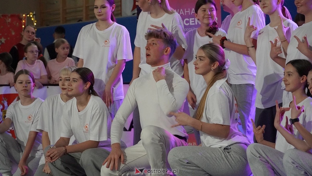 Wigilia Bezwahania Dance Center: grupy kids i junior [7.12.2024] - zdjęcie #15 - eOstroleka.pl