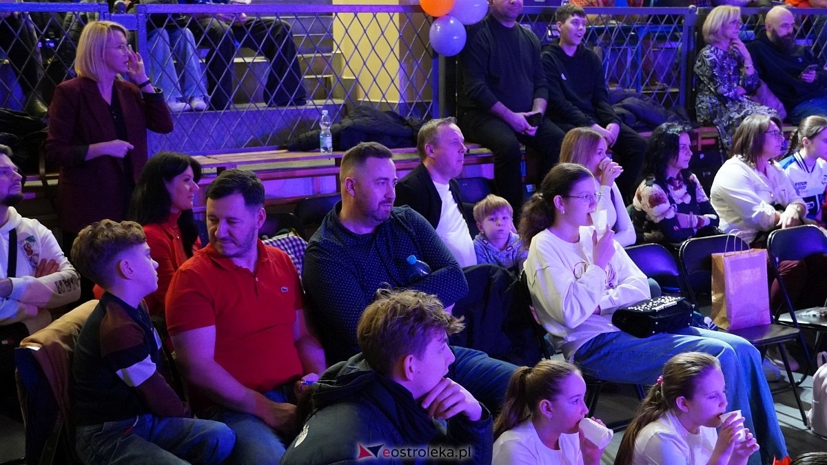 Wigilia Bezwahania Dance Center: grupy turniej i pokazowe [7.12.2024] - zdjęcie #79 - eOstroleka.pl