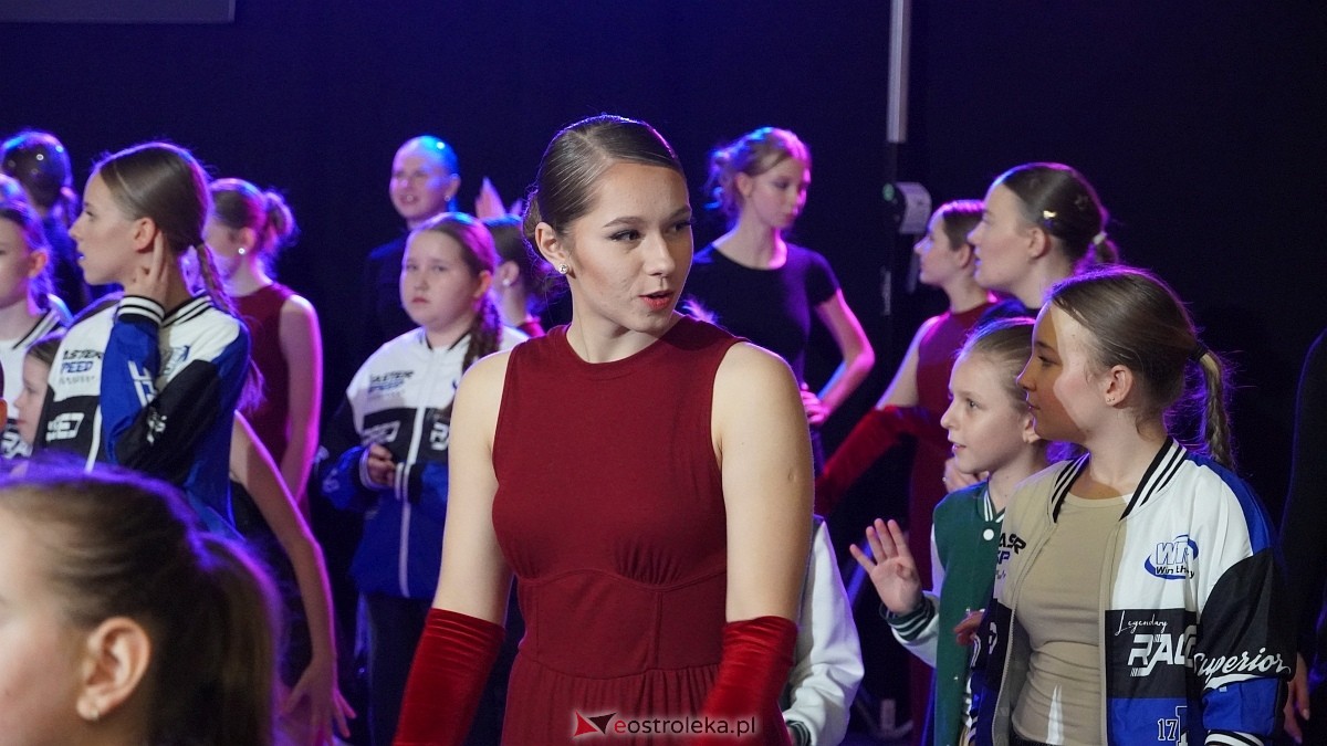 Wigilia Bezwahania Dance Center: grupy turniej i pokazowe [7.12.2024] - zdjęcie #54 - eOstroleka.pl