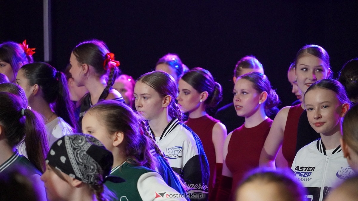 Wigilia Bezwahania Dance Center: grupy turniej i pokazowe [7.12.2024] - zdjęcie #49 - eOstroleka.pl