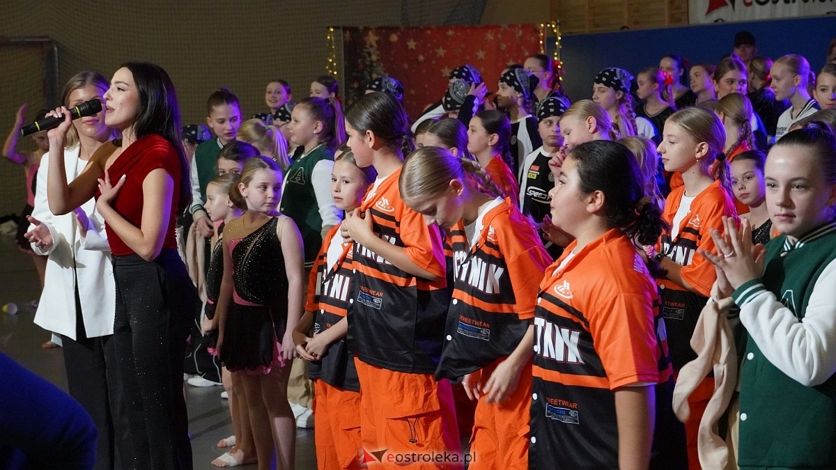 Wigilia Bezwahania Dance Center: grupy turniej i pokazowe [7.12.2024] - zdjęcie #48 - eOstroleka.pl