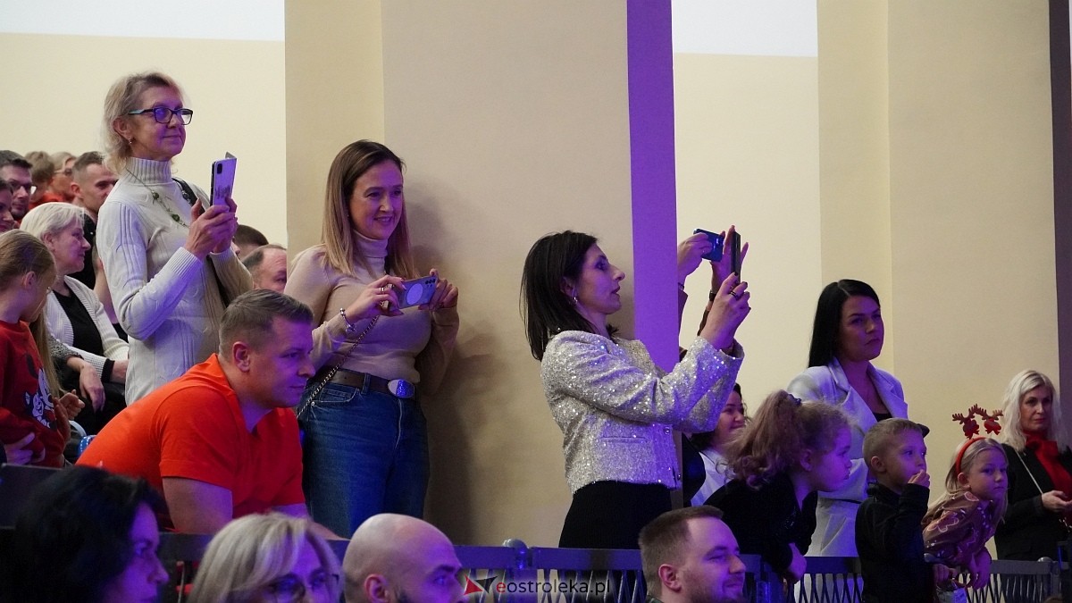 Wigilia Bezwahania Dance Center: grupy turniej i pokazowe [7.12.2024] - zdjęcie #47 - eOstroleka.pl