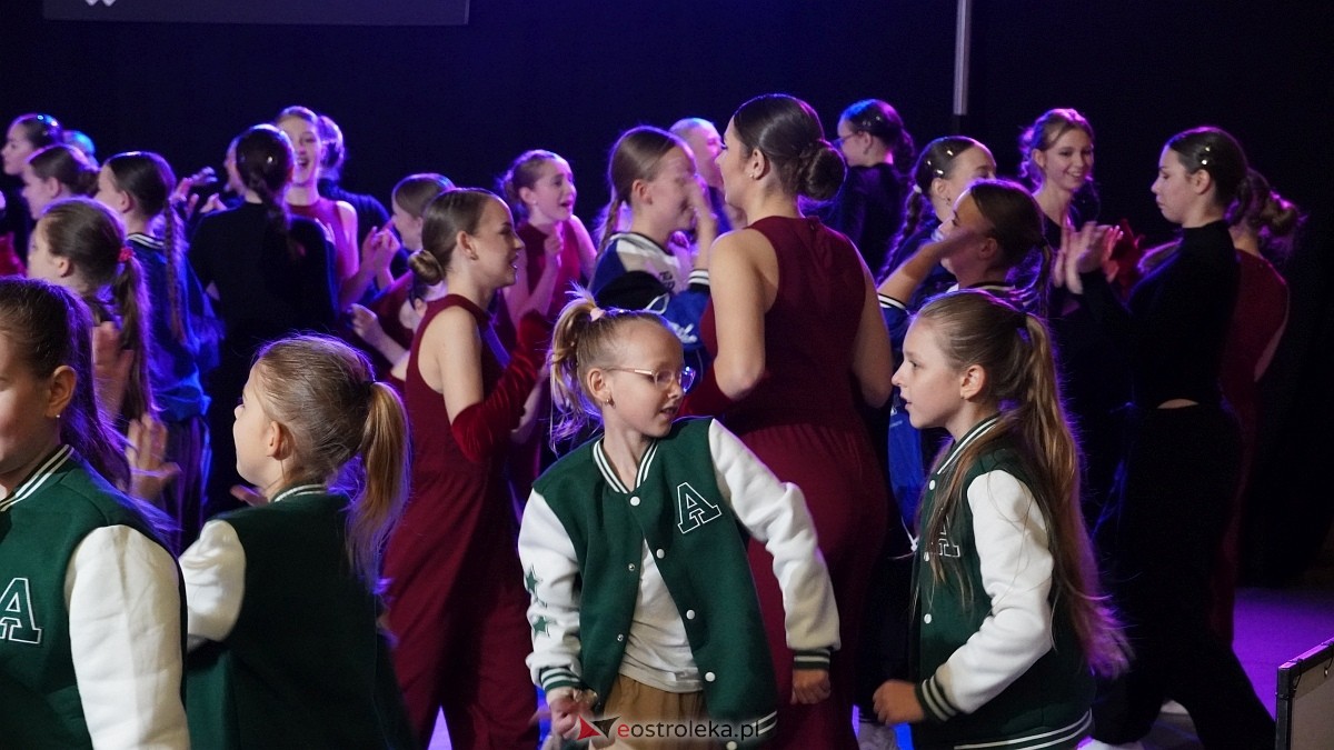 Wigilia Bezwahania Dance Center: grupy turniej i pokazowe [7.12.2024] - zdjęcie #38 - eOstroleka.pl