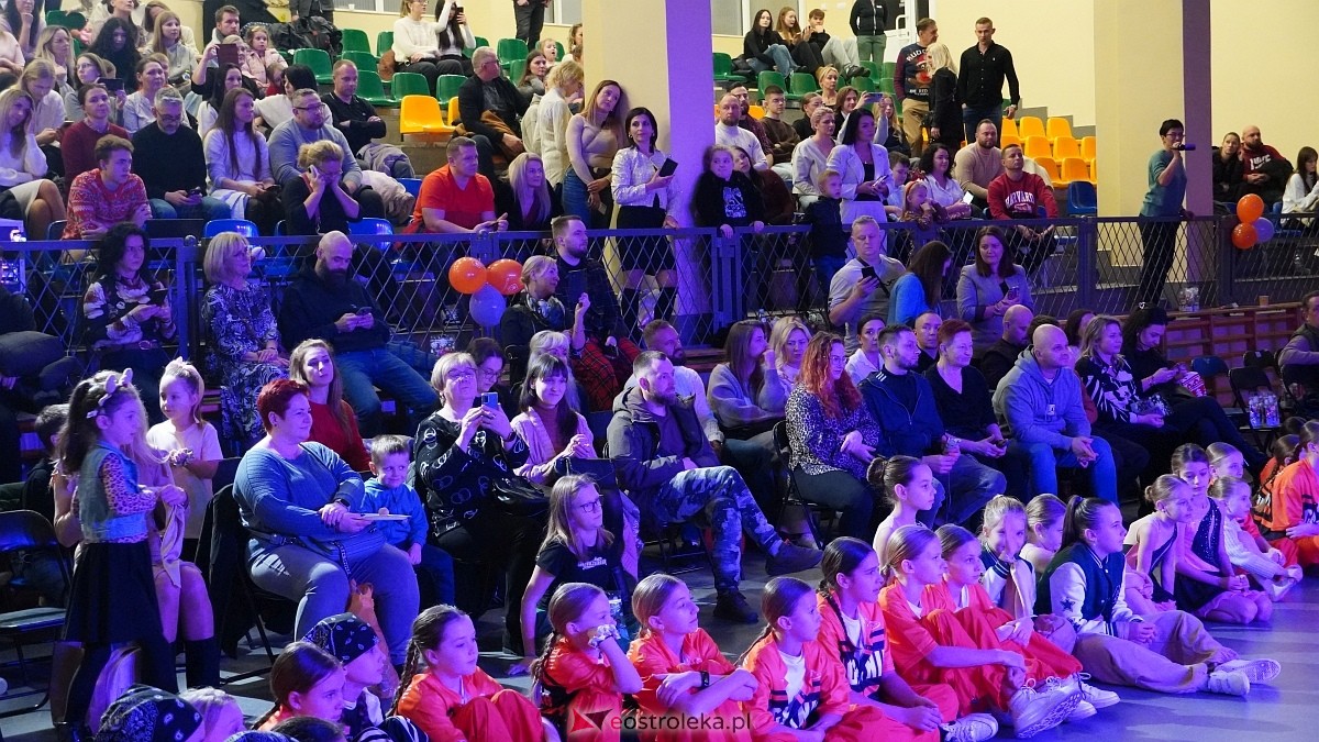 Wigilia Bezwahania Dance Center: grupy turniej i pokazowe [7.12.2024] - zdjęcie #32 - eOstroleka.pl