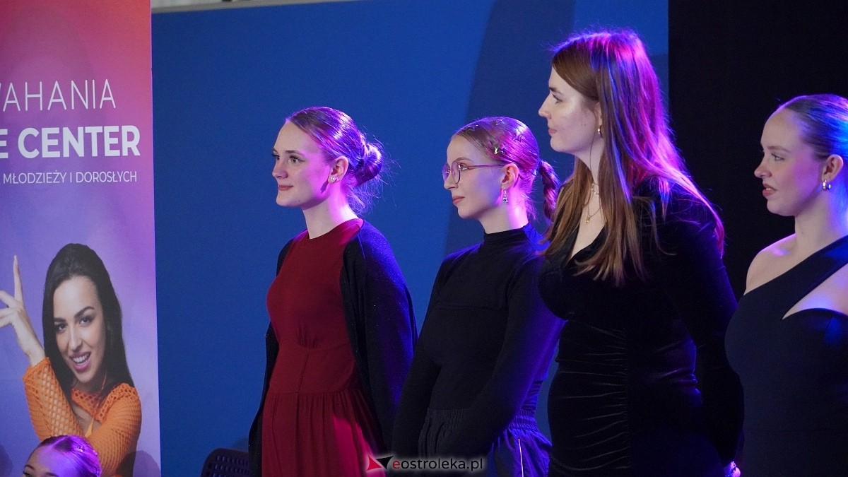 Wigilia Bezwahania Dance Center: grupy turniej i pokazowe [7.12.2024] - zdjęcie #27 - eOstroleka.pl