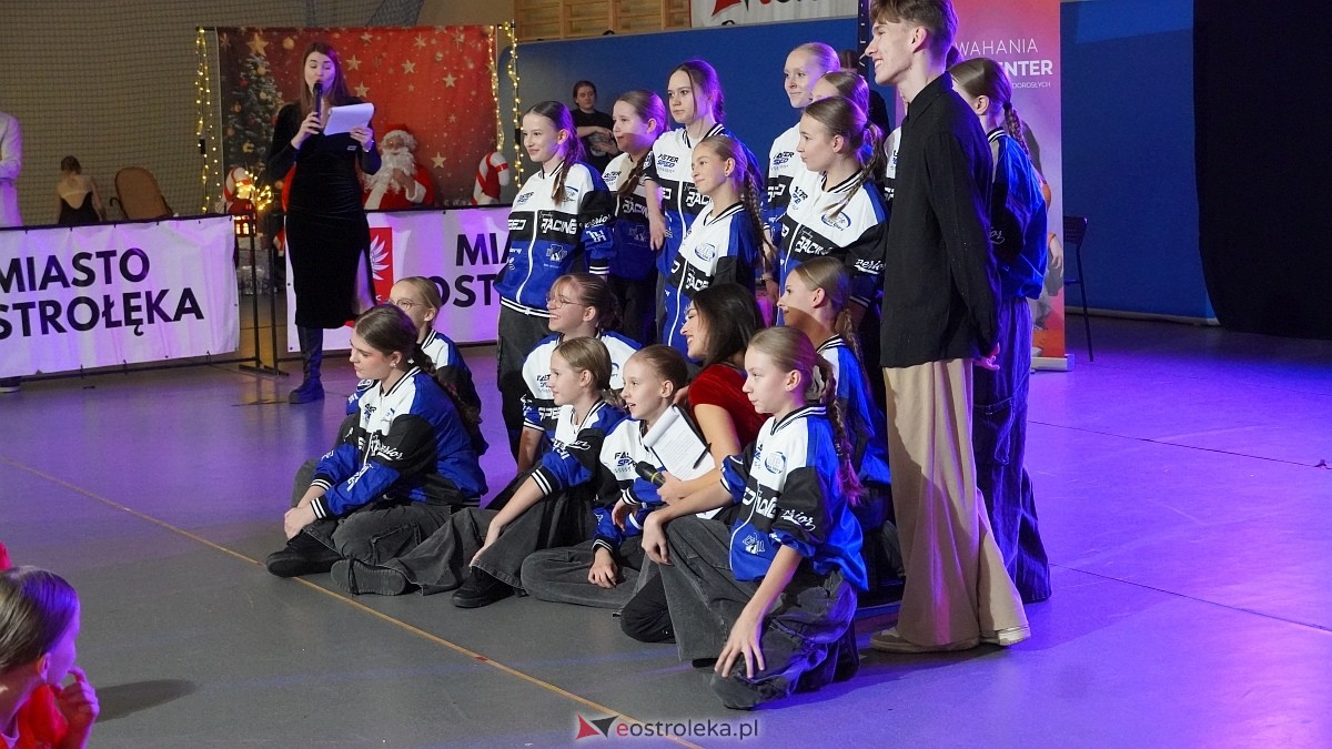 Wigilia Bezwahania Dance Center: grupy turniej i pokazowe [7.12.2024] - zdjęcie #21 - eOstroleka.pl
