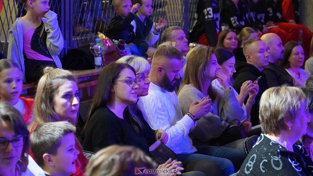 Wigilia Bezwahania Dance Center: grupy turniej i pokazowe [7.12.2024] - zdjęcie #16 - eOstroleka.pl