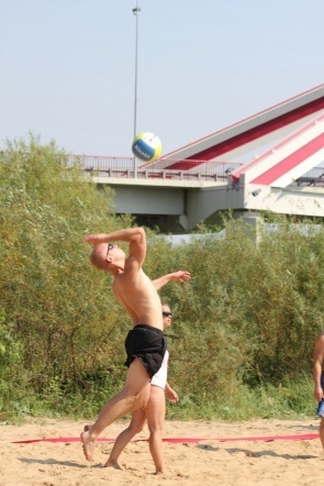 III Otwarty Turniej Plażowej Piłki Siatkowej Mikstów (27.08.2011) - zdjęcie #12 - eOstroleka.pl
