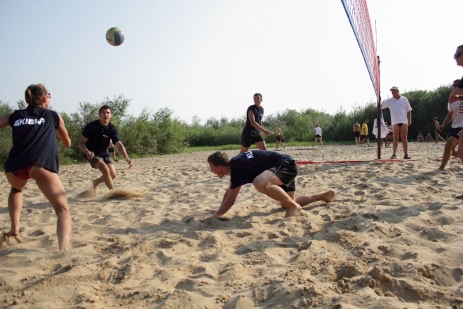 III Otwarty Turniej Plażowej Piłki Siatkowej Mikstów (27.08.2011) - zdjęcie #28 - eOstroleka.pl