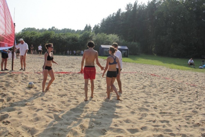 III Otwarty Turniej Plażowej Piłki Siatkowej Mikstów (27.08.2011) - zdjęcie #21 - eOstroleka.pl