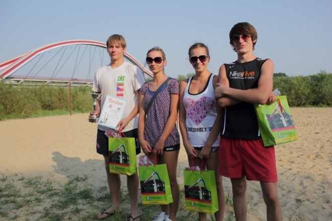 III Otwarty Turniej Plażowej Piłki Siatkowej Mikstów (27.08.2011) - zdjęcie #4 - eOstroleka.pl