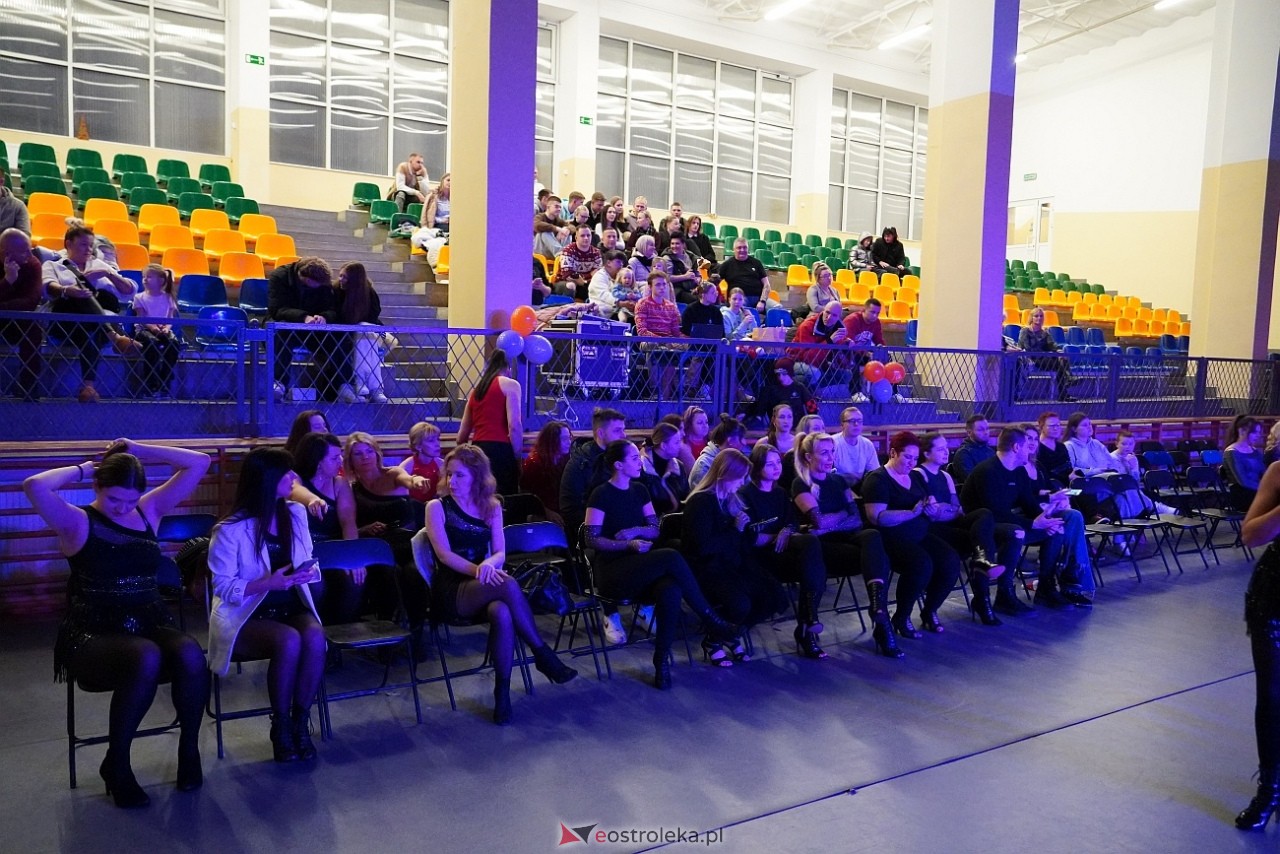 Wigilia Bezwahania Dance Center: grupy dorosłe [7.12.2024] - zdjęcie #98 - eOstroleka.pl