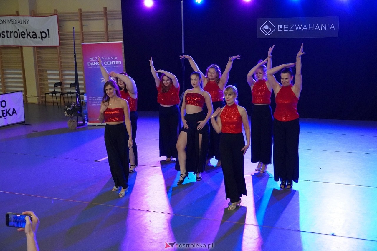 Wigilia Bezwahania Dance Center: grupy dorosłe [7.12.2024] - zdjęcie #93 - eOstroleka.pl