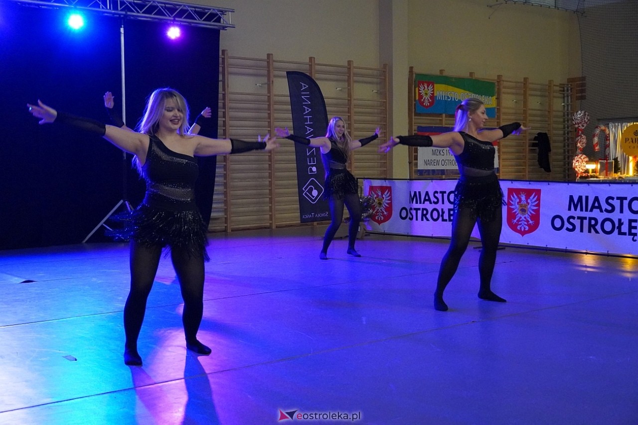 Wigilia Bezwahania Dance Center: grupy dorosłe [7.12.2024] - zdjęcie #81 - eOstroleka.pl