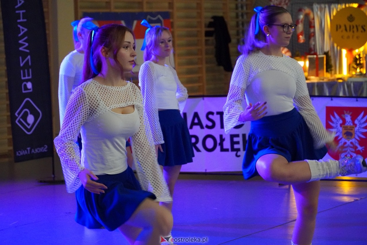 Wigilia Bezwahania Dance Center: grupy dorosłe [7.12.2024] - zdjęcie #70 - eOstroleka.pl